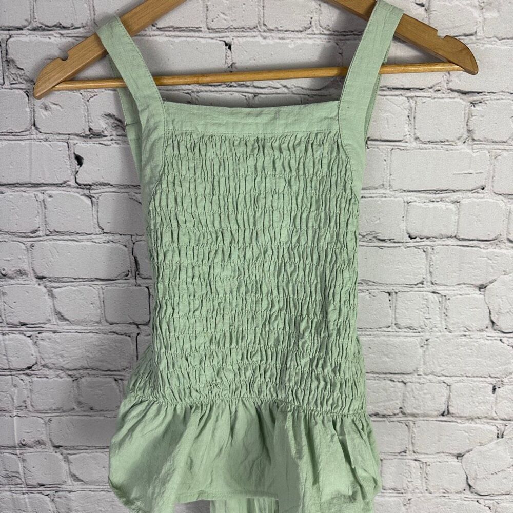 Boutique Smocked Square Neck Tie Back Tank Large Sage Green  K